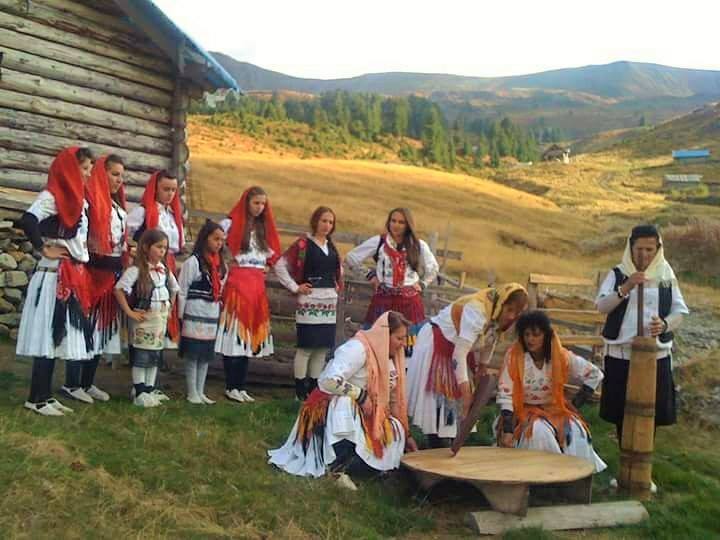 Trashegemia Shpirterore ne Kosove
