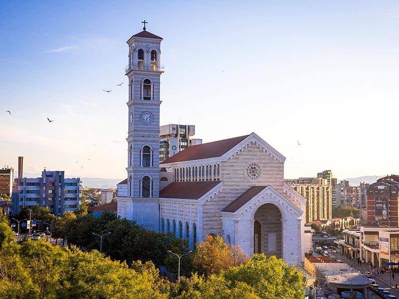Katedralja “Shën Nënë Tereza” në Prishtinë